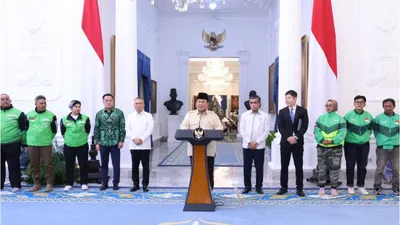 Imbauan Presiden Prabowo Subianto terkait pemberian Bonus Hari Raya atau BHR bagi mitra ojek online (ojol) serta kurir menuai kontroversi.