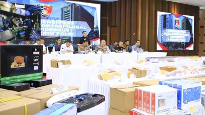 Direktorat Tindak Pidana Ekonomi Khusus (Dittipideksus) Bareskrim Polri melalui Satgas Penyelundupan mengungkap empat kasus impor ilegal selama periode tiga bulan terakhir. (IG/polsek.bpp.utara)