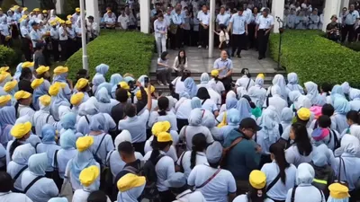 Kebangkrutan Sritex mengguncang dunia industri dan menimbulkan pertanyaan besar mengenai nasib aset dan hak-hak karyawan.
