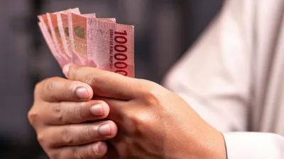 Ilustrasi. PT TASPEN (Persero) mengonfirmasi bahwa pencairan gaji ke-13 untuk pensiunan PNS tahun 2025 akan dimulai pada 2 Juni 2025.