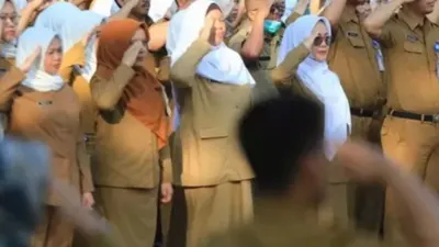 Gaji ke-13 dan THR PNS Akan Dihapus, Kata Siapa? Ini Klarifikasi dari Menpan RB