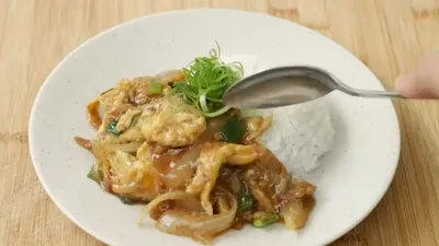 Telur Saus Tiram cocok untuk sahur kilat atau bekal anak sekolah setelah Lebaran nanti.
