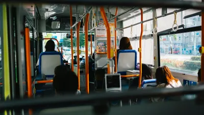 MRT, LRT, TransJakarta, Mikrotrans: Satu JAKI untuk Semua - Ini Dia Game Changer Jakarta!