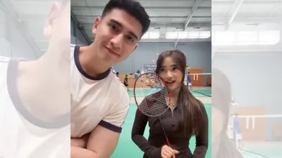 Kedekatan antara aktor Verrell Bramasta dan selebgram Fujianti Utami atau Fuji terus menjadi sorotan publik