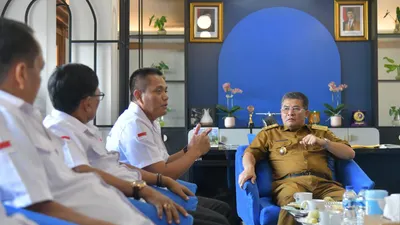 Kontingen Wushu Jawa Barat kembali menorehkan prestasi membanggakan dalam ajang Kejuaraan Nasional Wushu Piala Menpora RI 2025 yang berlangsung di Surabaya sejak 29 Juni hingga 6 Juli 2025