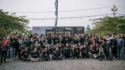 Pantai Carita Jadi Saksi! 320 Riders Yamaha Banten Peringati Satu Dekade NMax