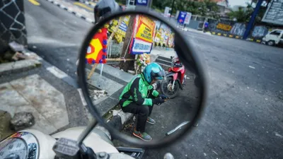 Para pengemudi ojol dan taksol kini tak lagi diam. Mereka menuntut transparansi penuh dalam skema pemberian BHR.