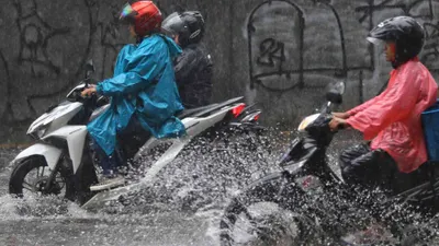 Mudik Saat Musim Hujan? Cek 7 Hal Ini Biar Motor Tetap Aman dan Nyaman