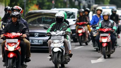PKarena pendapatan setiap pengemudi dan kurir berbeda-beda, maka nominal Bonus Hari Raya (BHR) yang diterima juga akan bervariasi.