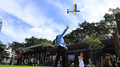 Setelah menikmati momen kebersamaan saat Lebaran, kapan sih harus kembali ke rutinitas kerja atau masuk sekolah?