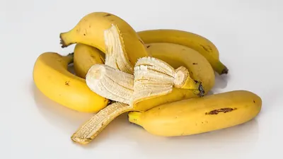 Illustrasi. Mengkonsumsi pisang sebelum tidur secara teratur, dipercaya akan membuat kesehatan mental seseorang mengalami pengaruh.