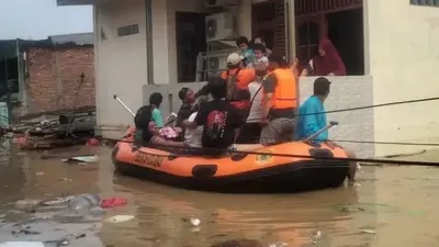 BMKG juga mencatat bahwa banjir di Jakarta dan sekitarnya merupakan banjir kiriman dari hulu sungai di Bogor, yang mengalami hujan ekstrem.