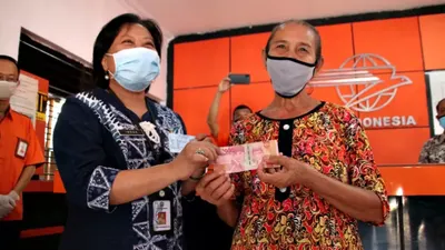 Masyarakat Diminta Bijak Gunakan Bansos! Penyaluran PKH, BPNT dan BLT Cair Bergulir di Berbagai Daerah