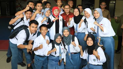 SPMB Jawa Timur 2025 Tahap I Diumumkan: Ribuan Siswa SMA/SMK Lolos, Ini Cara Daftar Ulangnya, Besok Terakhir!