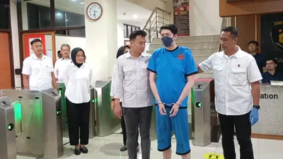 Kuasa hukum korban, Jutek Bongso, menegaskan bahwa korban saat ini masih dalam tahap pemulihan mental dan psikologis.