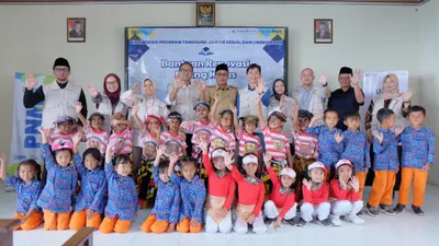 PT Permodalan Nasional Madani (PNM) terus menunjukkan komitmennya terhadap peningkatan kualitas pendidikan di Indonesia, khususnya di daerah pedesaan. Sebagai wujud kepedulian terhadap pendidikan, PNM bersama Jamkrindo, Askrindo, dan Bank IBK Indonesia bersinergi untuk merenovasi.