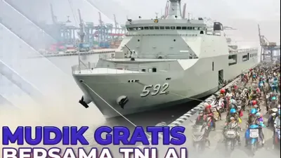 Selain di terminal bus dan stasiun kereta api, suasana padat menyambut arus mudik Idul Fitri 1446 H juga terlihat di sejumlah pelabuhan.