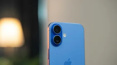 iPhone 16 