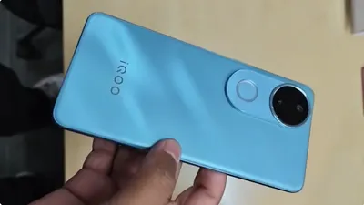 Bocoran iQOO Z10R: HP Tipis Layar Amoled 120Hz, Baterai 5700 mAh, Cocok Buat Vlogger