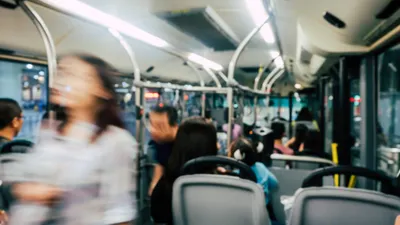 Mulai tengah malam tanggal 22 Juni 2025 hingga menjelang tengah malam keesokan harinya, seluruh penumpang dapat menikmati layanan Transjakarta, MRT Jakarta, dan LRT Jakarta dengan membayar tarif simbolis sebesar Rp1 saja.