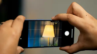 Berikut ini adalah daftar rekomendasi HP spek tinggi harga terjangkau 2025 yang layak dipertimbangkan selain iPhone 16.