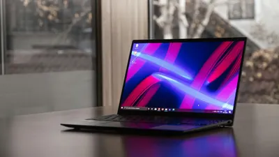 Illustrasi. Di awal tahun 2025, HP (Hewlett-Packard) kembali mengeluarkan berbagai varian laptop dengan spesifikasi dan harga yang beragam untuk memenuhi kebutuhan pasar.