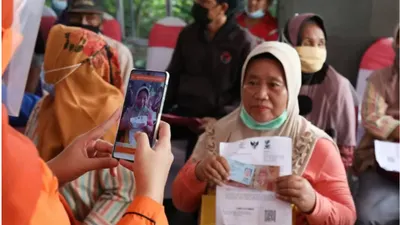 Cek Nasib KPM Penerima Bansos Tahun 2025 usai Dilakukan Pendataan Ulang oleh Pemerintah, Masih Tetap Cair?