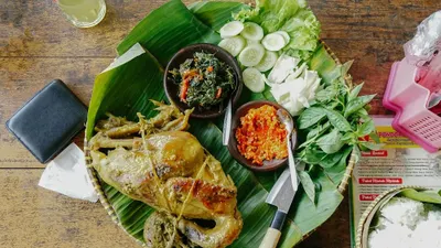 Indonesia memiliki ragam sambal yang mencerminkan keanekaragaman budaya dan cita rasa dari berbagai daerah.