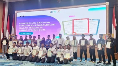 Pemerintah Provinsi DKI Jakarta kembali melanjutkan program pemutihan ijazah yang ditunggu-tunggu oleh banyak warga.