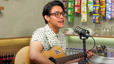 Ardhito Pramono mengungkapkan cerita hidupnya yang penuh drama, termasuk pernikahannya dengan Jeanneta Sanfadelia yang berujung perceraian.