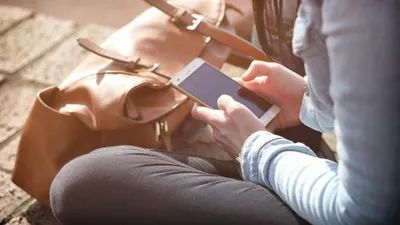 Bagaimana Cara Mendinginkan HP yang Overheat Akibat Cuaca Panas? Coba Ikuti 6 Tips Ini Ya...