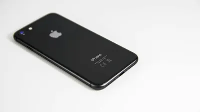 Ilustrasi menghapus cache di iPhone.