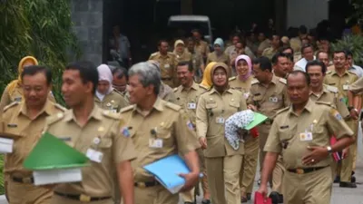 Bagi Pegawai Negeri Sipil (PNS), memahami aturan terbaru terkait status kepegawaian adalah hal yang wajib.