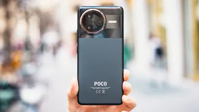 Terakhir kali Poco merilis varian Pro adalah Poco F2 Pro, sementara seri F3 hingga F6 hanya tersedia dalam varian standar.