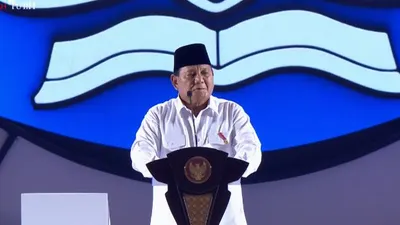 Presiden Prabowo Subianto baru-baru ini membuat pernyataan yang menarik perhatian publik terkait kenaikan gaji guru di Indonesia.