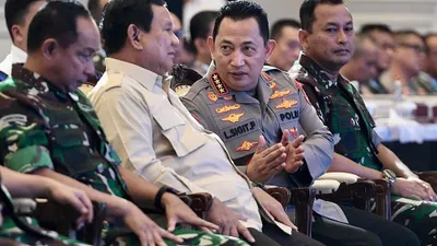 Pencairan gaji pensiun TNI dan Polri kali ini terasa lebih spesial karena bertepatan dengan hari pertama bulan suci Ramadhan.