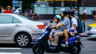 Pemerintah Provinsi DKI Jakarta mengumumkan kebijakan pemutihan pajak kendaraan bermotor yang dimulai pada Juli 2025.