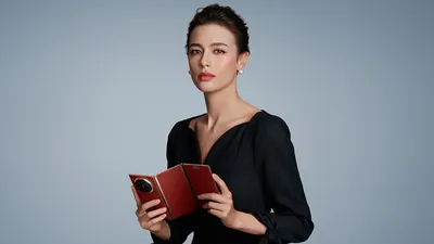 Lewat kehadiran smartphone lipat tiga pertama di dunia, Huawei kembali melampaui batas inovasi teknologi dengan meluncurkan Huawei Mate XT.