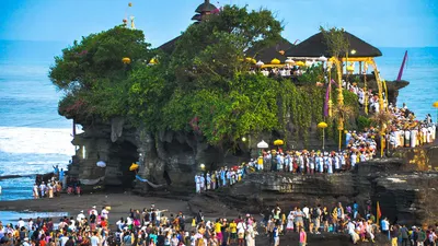 Illustrasi. Tanah Lot tempat wisata libur Natal dan Tahun Baru