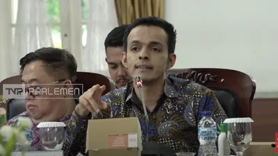 Anggota Badan Legislasi DPR RI Gamal Albinsaid pun menyoroti revisi UU Sisdiknas No 20 Tahun 2003