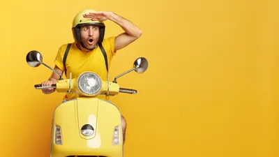 Berapa KM Ganti Oli Motor? Ini yang Harus Dipersiapkan Sebelum Mudik Lebaran 2025