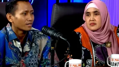 Pegi Setiawan bersama kuasa hukum Sugianti iriana. 