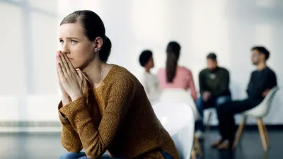 5 Tips Menjalin Komunikasi yang Efektif untuk Si Introvert, Mulai dari Hal Ini!