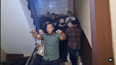 Bodyguard dari Atta Halilintar dan  Aurel Hermansyah