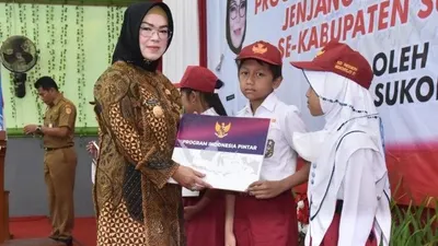 Hanya KPM yang sudah dinyatakan layak sebagai penerima bantuan, yang berhak menerima pencairan bansos non tunai.
