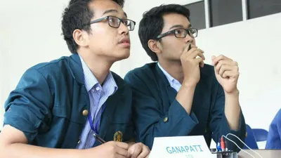 3 Jurusan S1 Teknik Paling Susah Ditembus di UGM, ITS, dan ITB: Daya Tampung 90, Pelamar Capai 3.800 Lebih