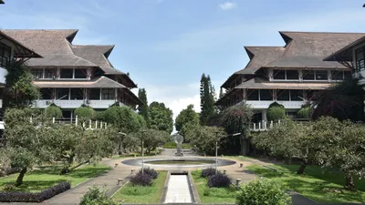 Tidak Ada di Kampus Lain! 5 Jurusan Ini Hanya Ada di ITB, Salah Satunya Teknik Bioenergi dan Kemurgi