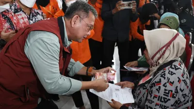 Illustrasi. 3 bansos yang akan pemerintah cairkan