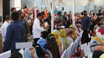 OKTOBER BANJIR REZEKI untuk KPM! 6 Bansos Ini Akan Dicairkan Mulai Besok, Bantuan Apa Saja?