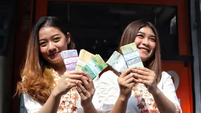 Illustrasi. 10 Sifat atau Karakter yang Bisa Membuat Kamu Dikejar-kejar Uang